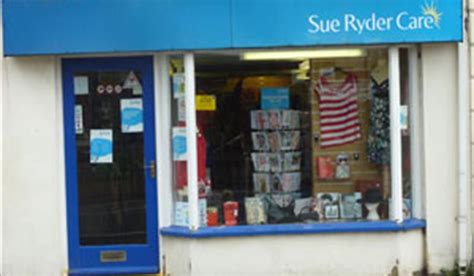 charity shops gorleston